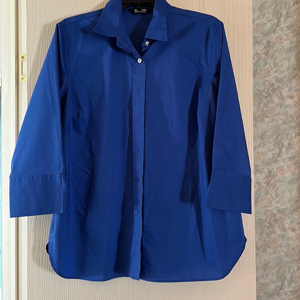Women’s shirt